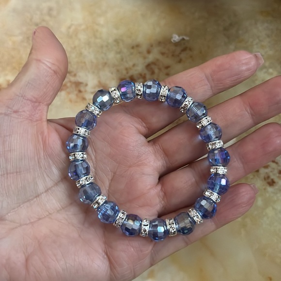 Montana Faceted Crystal Beads, Stretch Bracelet - Picture 6 of 8